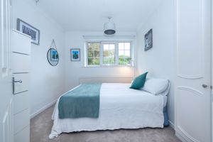 Guest bedroom- click for photo gallery